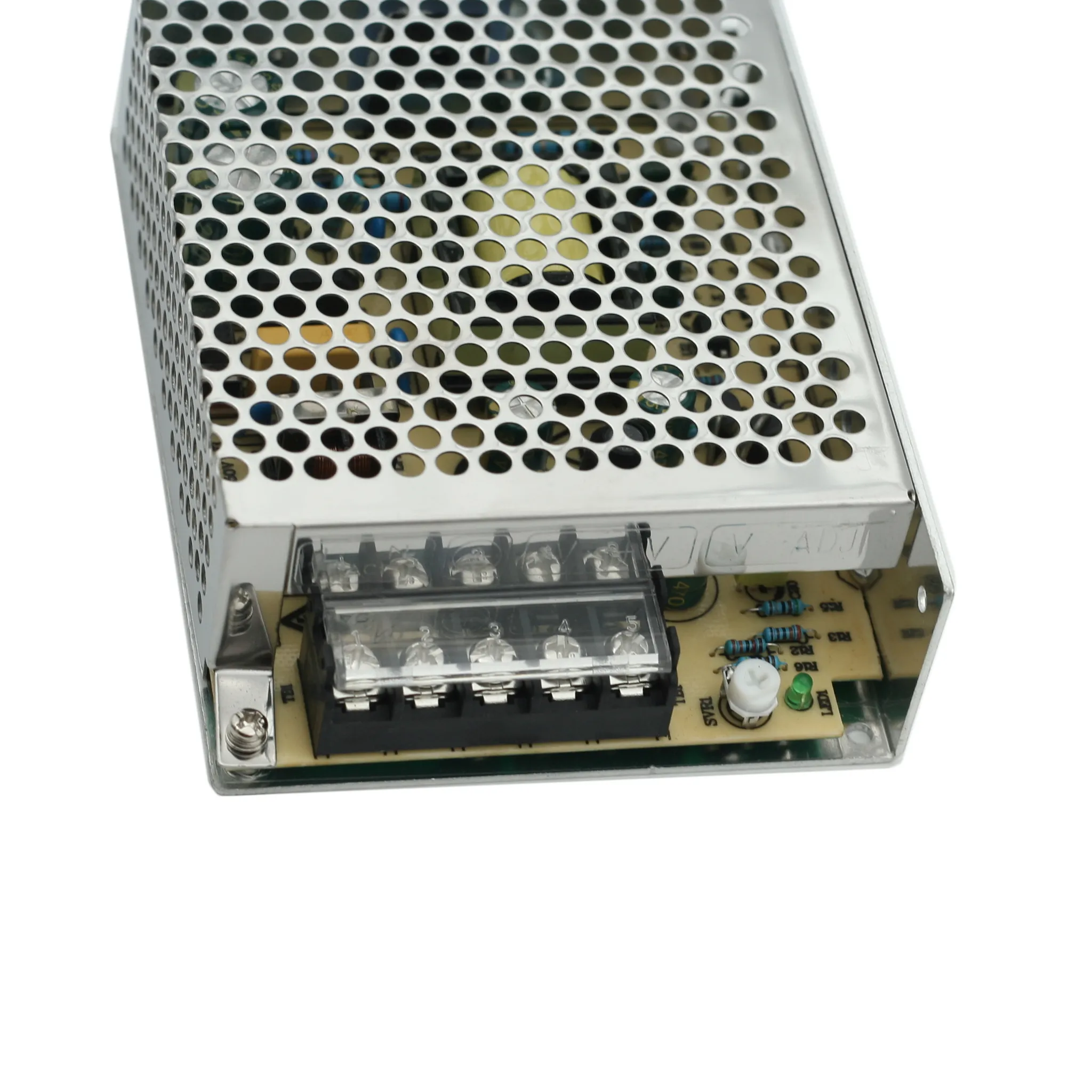 Источник питания INNOCONT. Вход: 220VAC, 0.45А, выход: 35W, 24VDC, 1.5A,-10 +50С, IP20, типы защиты: КЗ, перегрузка, перенапряжение SB-P-35-24